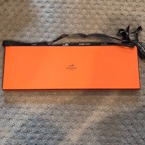 Hermès tie, men’s. New with box and tag on tie!